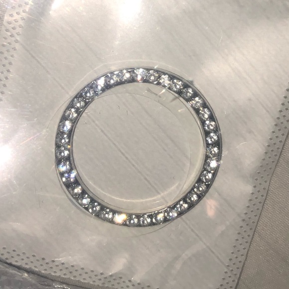 NEW Diamond Leather Stering Wheel Cover - Picture 3 of 3